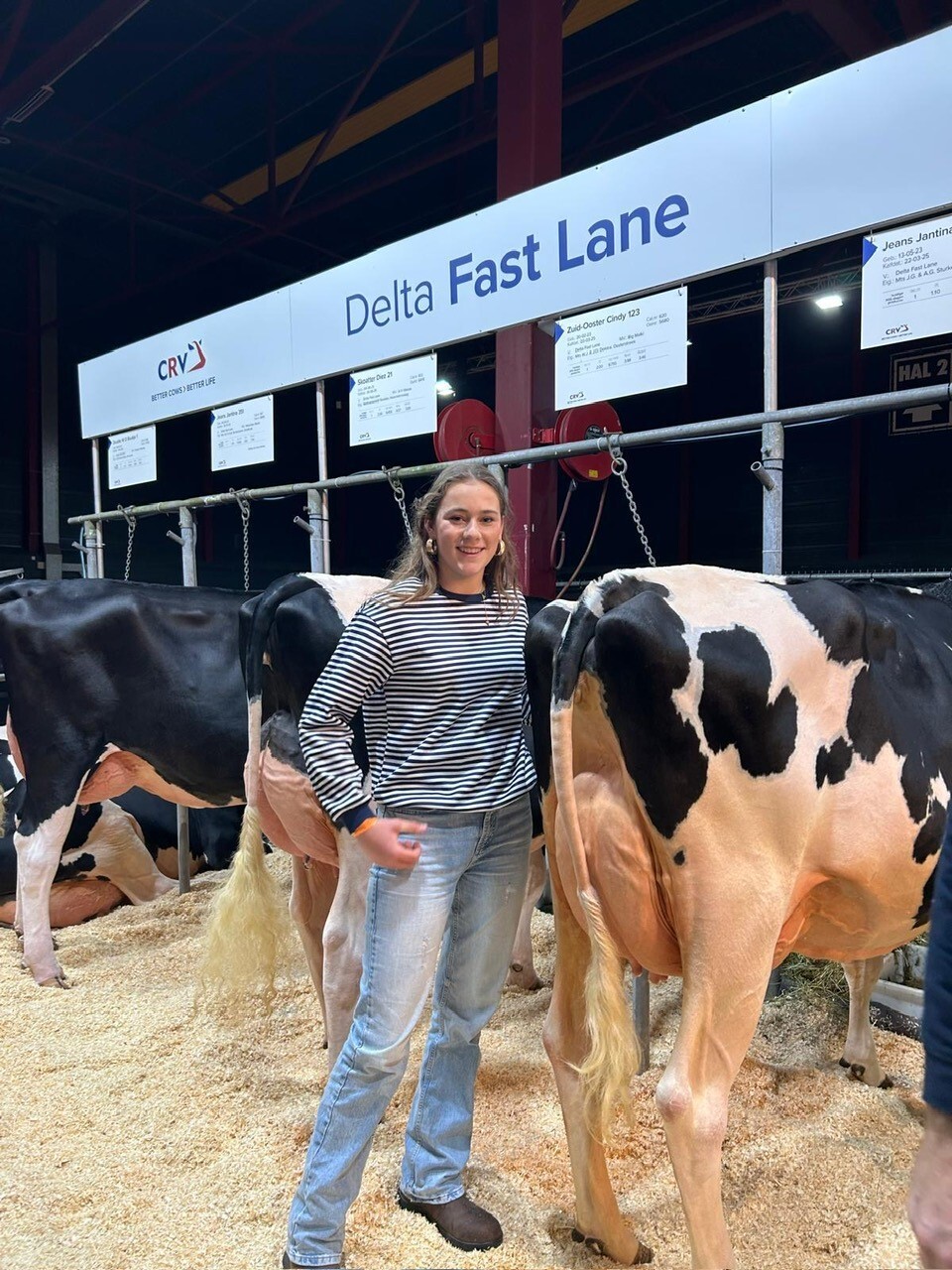 Jeans Jantina 361 van maatschap Sturkenboom uit Schalwijk met Isabel Sturkenboom.