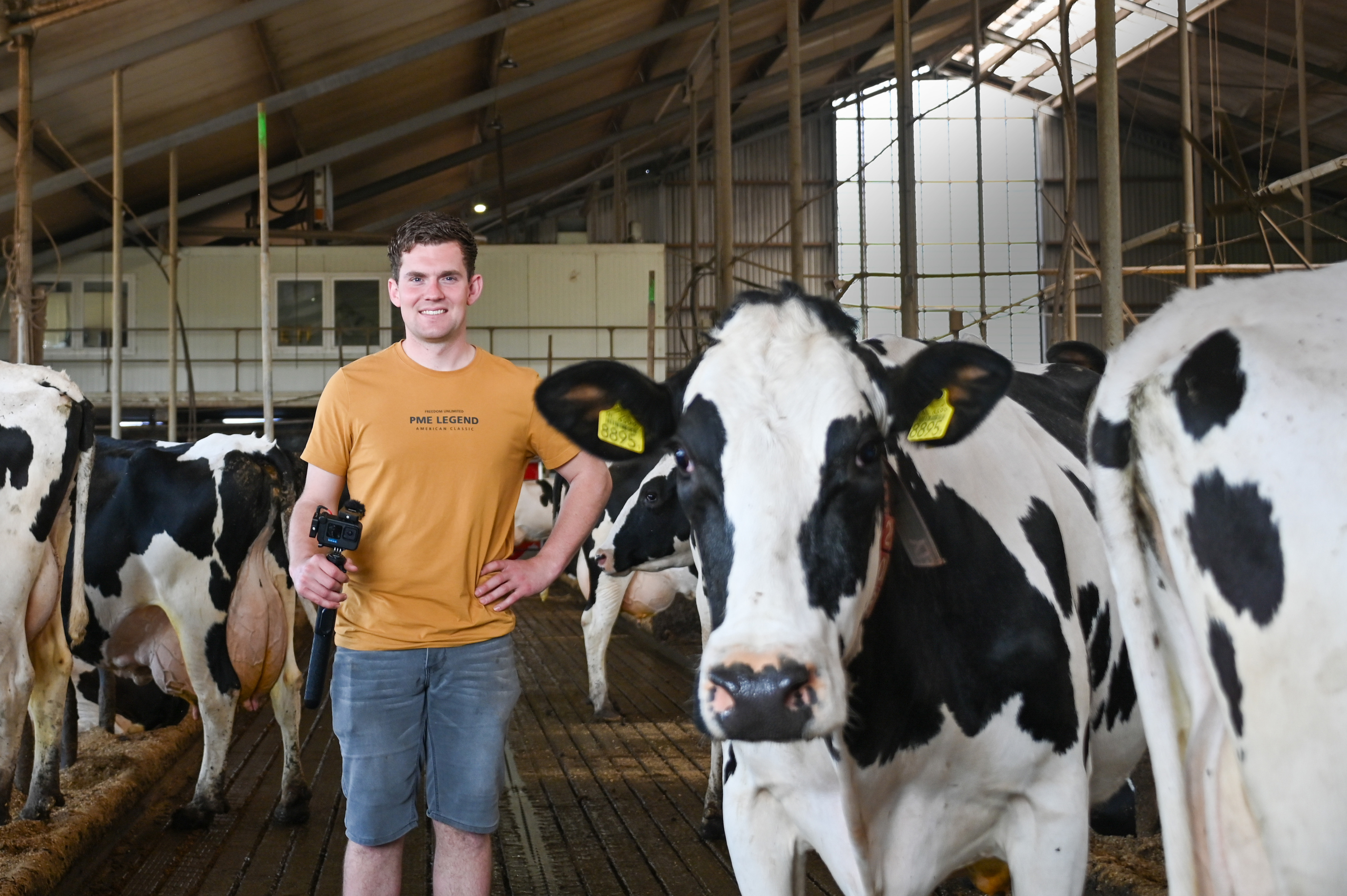 Veehouder John Mensink (Dutch Farmer John) op familiebedrijf vof Mensink