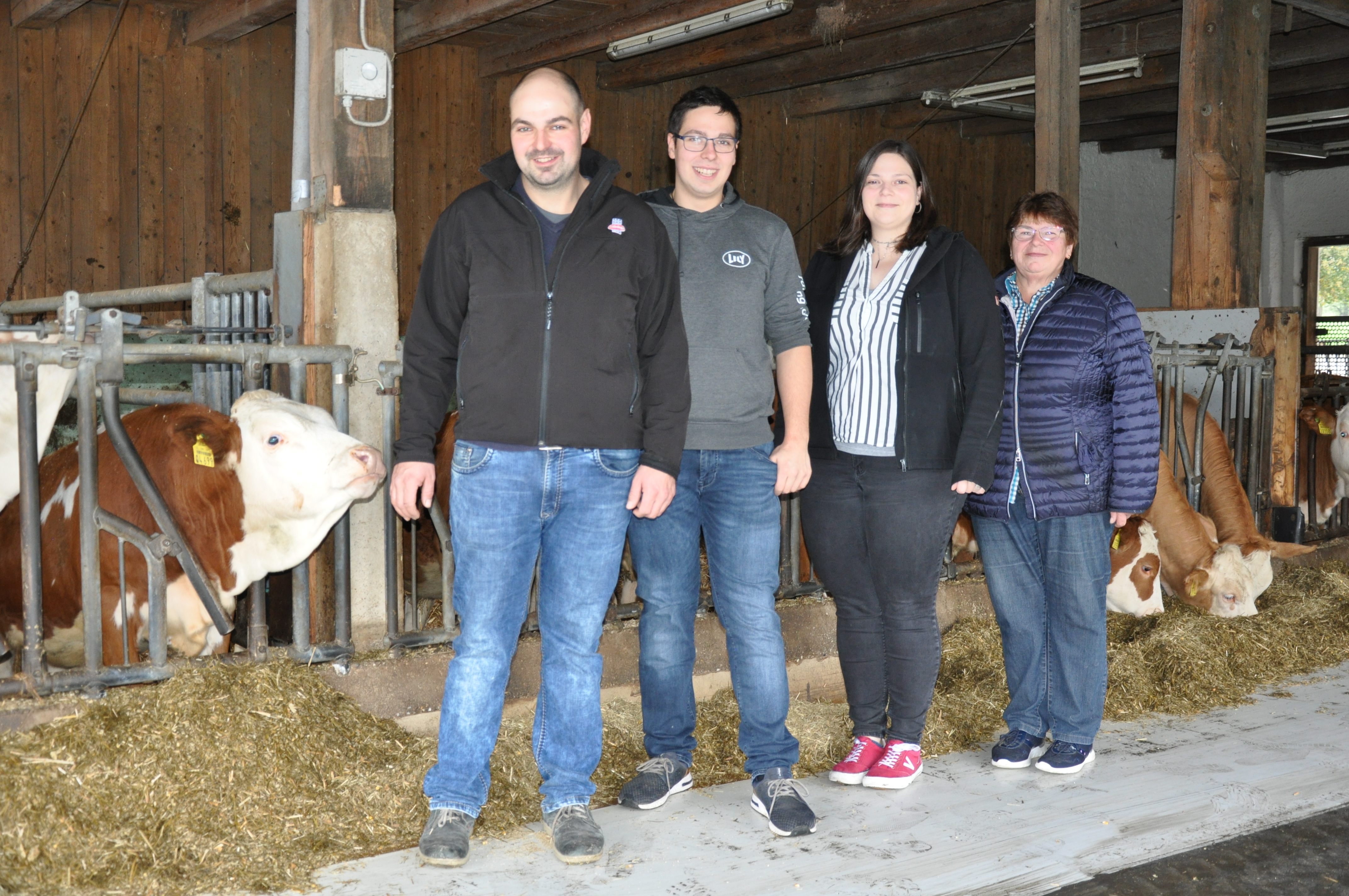 Die Familie Steiner: angeführt von Betriebsleiter Franz Steiner, Bruder Christoph, Schwester Bettina und die Mutter Marianne Steiner.